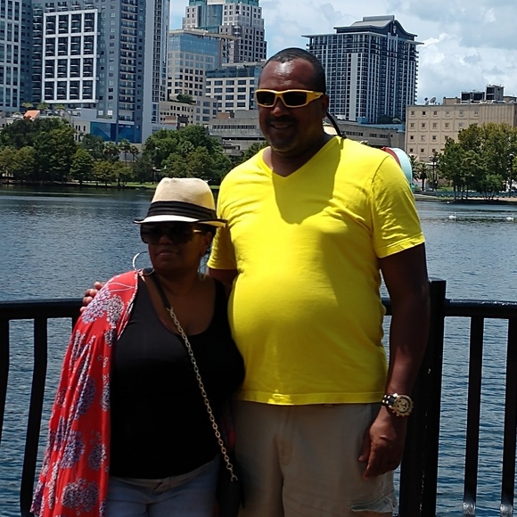 Meet your Posher, Deonjala and Brian - Picture 1 of 6